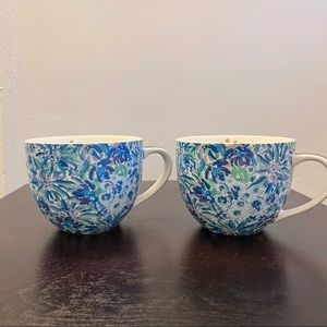 NEW Lilly Pulitzer blue floral ceramic mugs